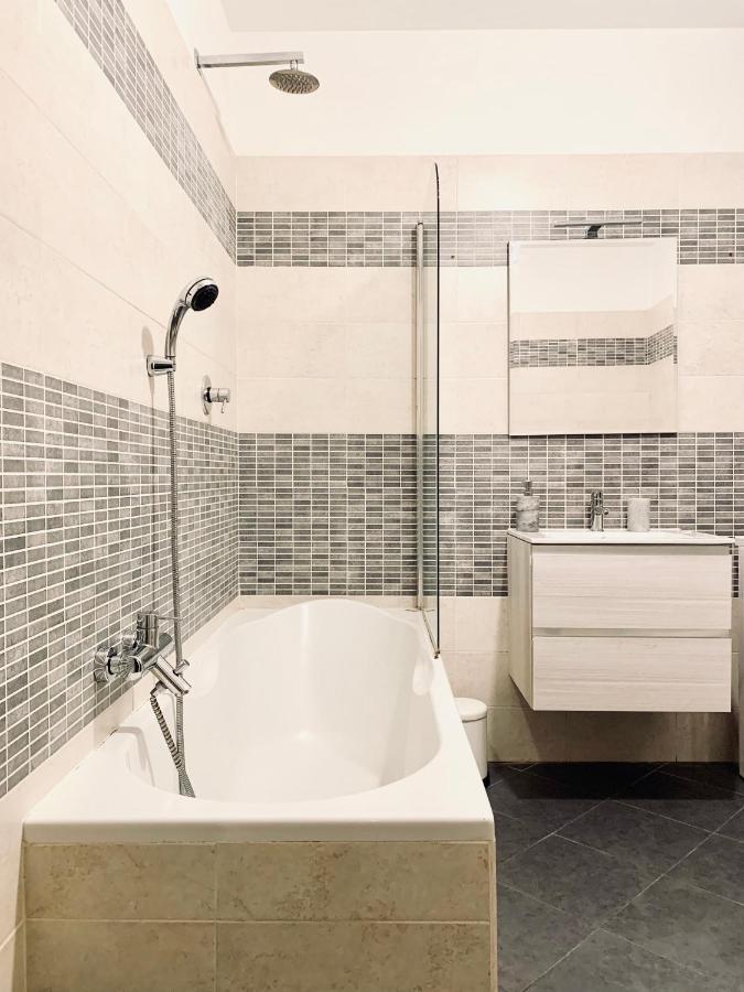 St. Peter'S Stone Apartment โรม ภายนอก รูปภาพ